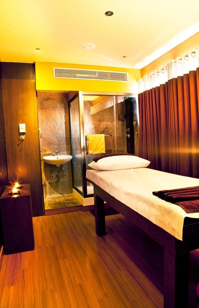 Octave Hotel & Spa - Sarjapur Road Bangalore Buitenkant foto