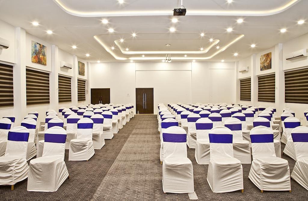 Octave Hotel & Spa - Sarjapur Road Bangalore Buitenkant foto