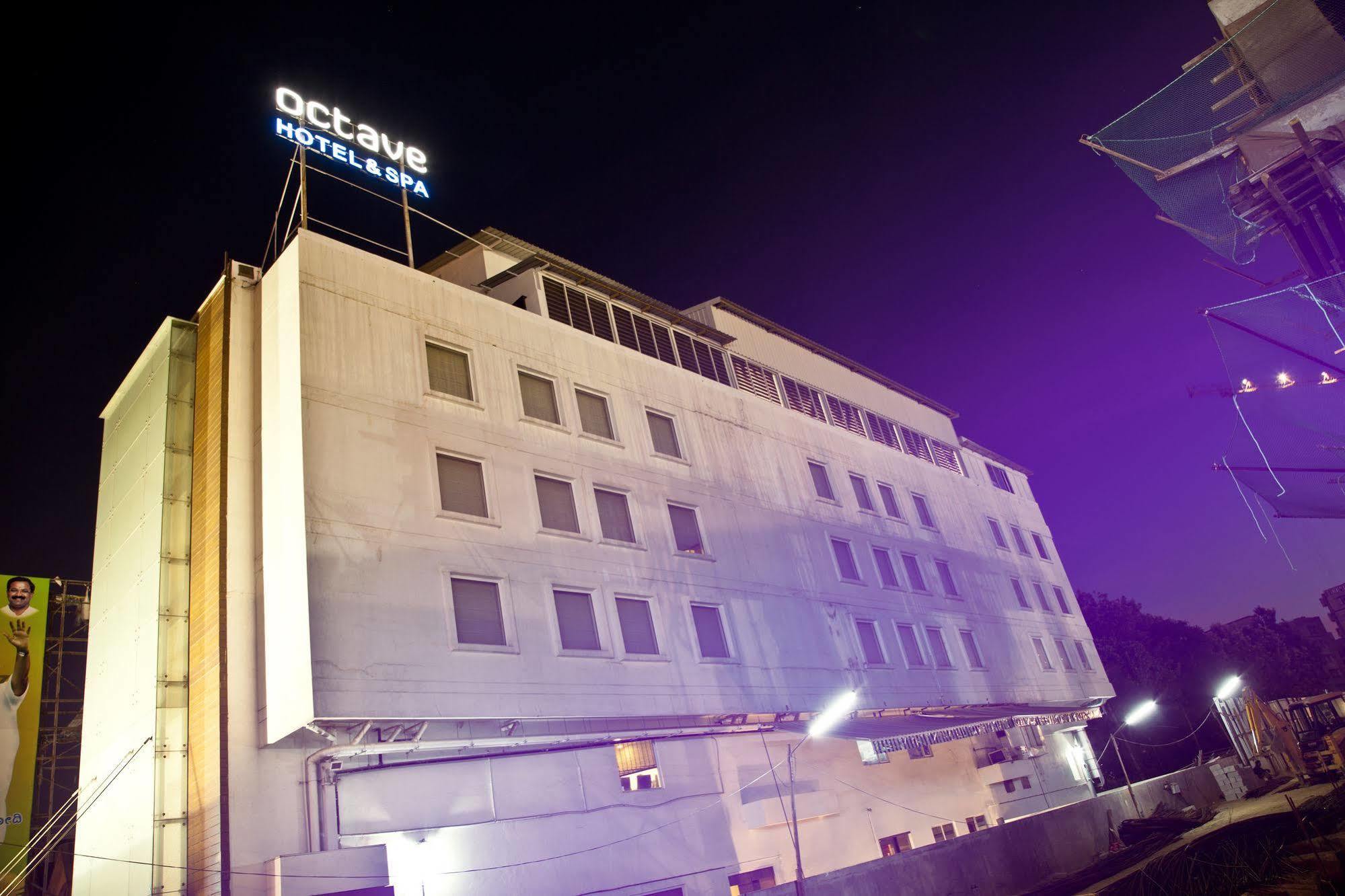 Octave Hotel & Spa - Sarjapur Road Bangalore Buitenkant foto