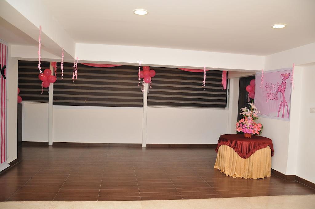 Octave Hotel & Spa - Sarjapur Road Bangalore Buitenkant foto
