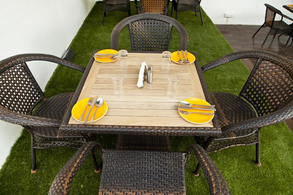 Octave Hotel & Spa - Sarjapur Road Bangalore Buitenkant foto